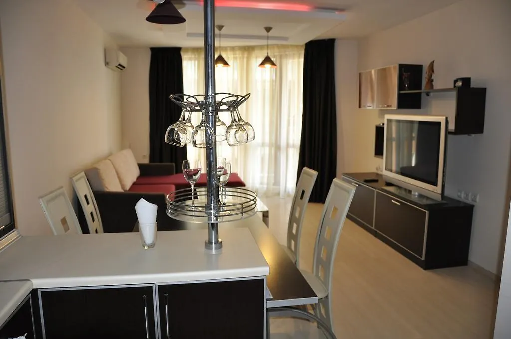 Black Sea Brееze Apartment ヴァルナ ブルガリア